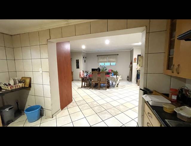 4 BEDROOM HOUSE FOR SALE IN MENLO PARK